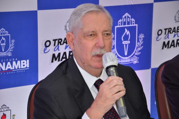 Prefeito Nilo Coelho extingue expediente de “turnão”; Prefeitura de Guanambi agora atenderá a população em dois turnos.