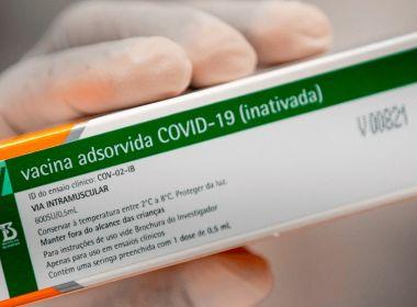 Recuperados da Covid-19 devem se vacinar a partir de 30 dias após ápice da infecção.
