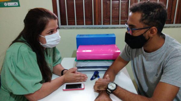 TRANSPARÊNCIA - Conselho Municipal de Saúde acompanha aplicação das primeiras doses contra a Covid-19 em Guanambi.