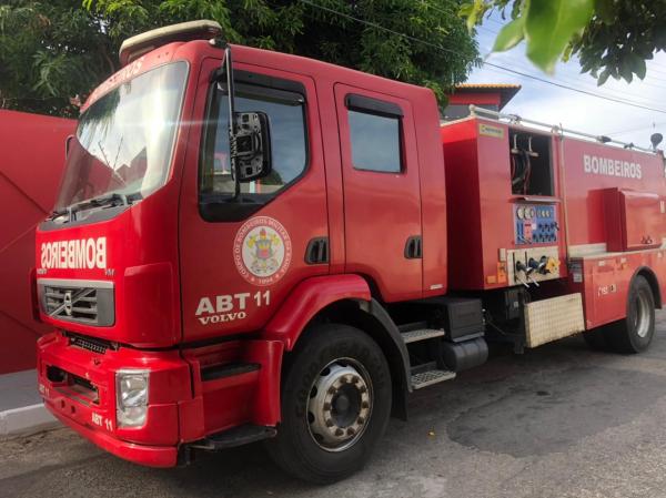 Veículos do Corpo de Bombeiros chegam a Guanambi; Prefeitura e Governo do Estado firmam parceria para gestão do equipamento.