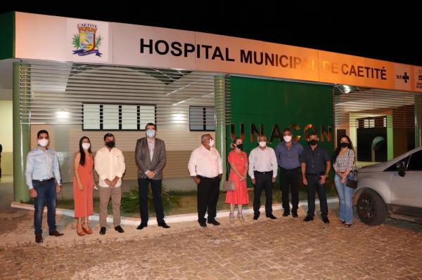 A inauguração dos leitos da Unacon é uma vitória em prol da vida, afirma Ivana.