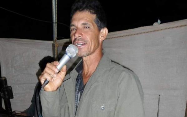 Cantor pindaiense Gercino morre após sofrer acidente de moto.