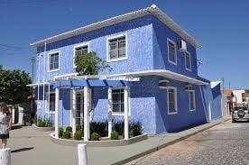Prefeito de Iuiú autoriza funcionamento de comércio não essencial.