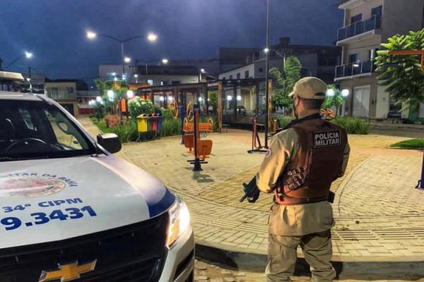 Governo prorroga toque de recolher e proibição de shows e festas em toda a Bahia.