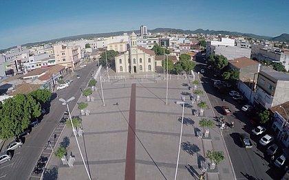 Toque de recolher é antecipado nas regiões de Guanambi e Brumado.