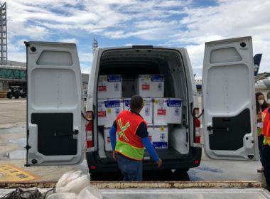 Bahia recebe 244 mil doses de vacina contra Covid-19; distribuição começa no sábado.