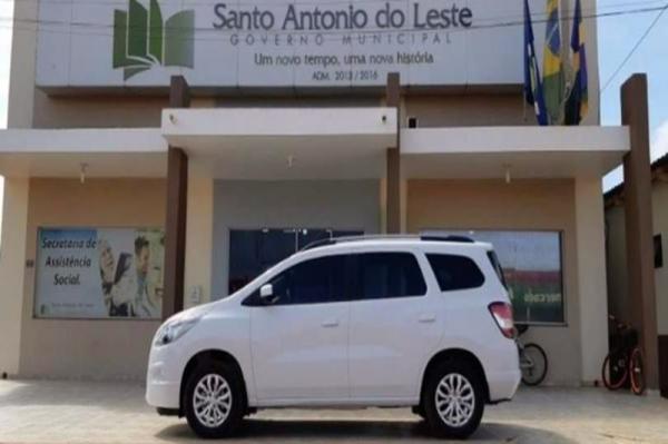 Motorista vai parar em brega e atrasa entrega de vacinas da covid.