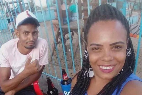 Mulher decide fritar pênis do marido em frigideira após matá-lo e é presa.
