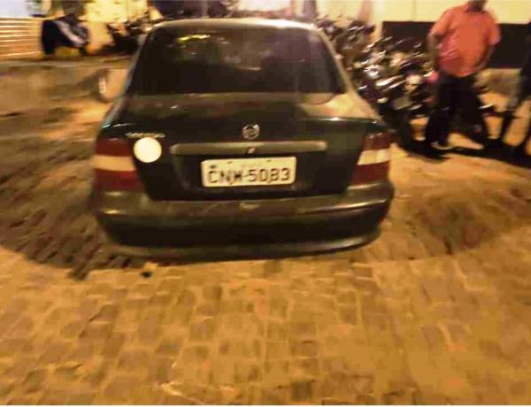 Homem é preso suspeito de arrombar e furtar marmoraria em Guanambi.