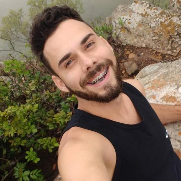 Jovem de Candiba morre após dias internado em Vitória da Conquista.