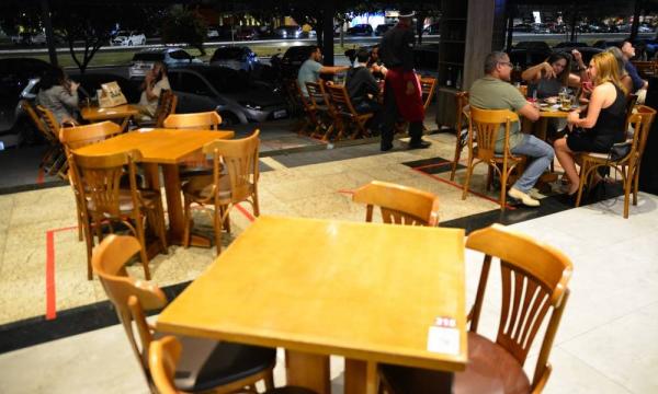 Prefeitura de Guanambi volta a permitir funcionamento de restaurantes e lanchonetes a partir desta sexta (4/06); veja as condições que deverão respeitar.