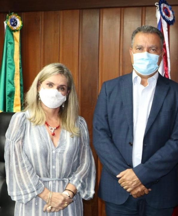 Após pedido de Ivana Bastos, governador autoriza obra de pavimentação em Jacaraci.