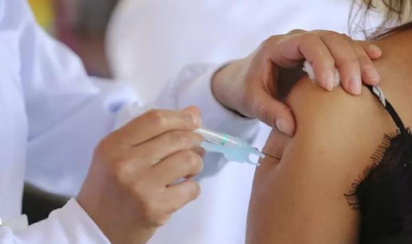 Sesab nega aplicação de vacinas com validade vencida.