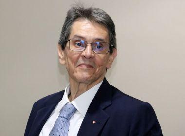 Polícia Federal prisão de ex-deputado Roberto Jefferson por ataques às instituições democráticas.