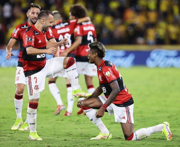 Libertadores: Flamengo derrota Barcelona e faz final com o Palmeiras.