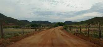 A Gestão Municipal continua os serviços de recuperação das estradas vicinais da Zona Rural de Matina. 