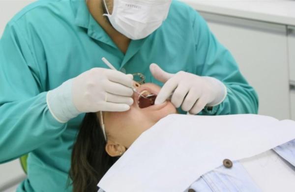 Justiça determina que Prefeitura de Guanambi retome pagamento de gratificação a dentistas.