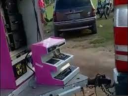 Ambulância é usada para puxar 