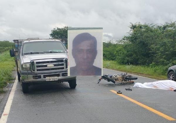 Homem morre após colidir moto na traseira de caminhão na BR-030 em Palmas de Monte Alto.