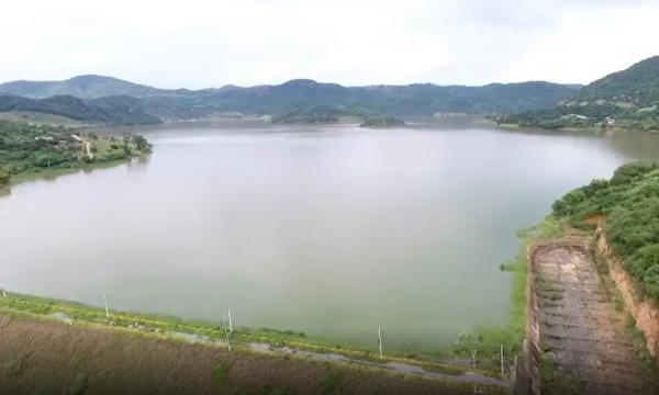 Barragem de Ceraíma deve sangrar até o fim da semana se previsões se confirmarem.
