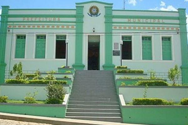 Riacho de Santana decreta medidas emergenciais para evitar propagação da Covid-19 e da H3N2.