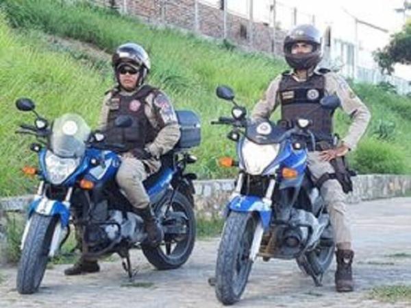 3ª CIA recebe 2 motocicletas para reforçar o policiamento em Carinhanha, Malhada e Iuiu.