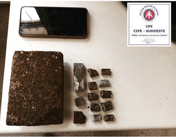 Cipe Sudoeste prende homem suspeito de tráfico de drogas em Urandi.
