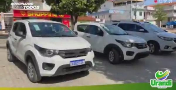 Prefeitura de Urandi adquire 3 veículos zero km com recursos próprios.