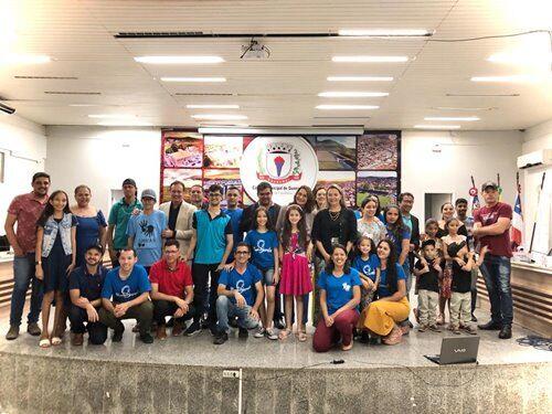 Comunidade surda participa de sessão da Câmara de Guanambi.