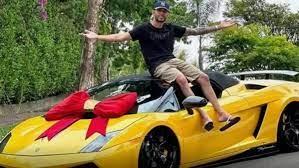 Investigado por promover rifas ilegais, influencer Big Jhow é preso em MG.