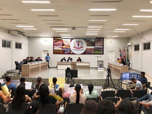 Temas sobre saúde, educação e infraestrutura são debatidos na sessão ordinária da Câmara Municipal de Guanambi.