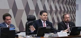 PEC da Transição é aprovada pela CCJ do Senado Federal.