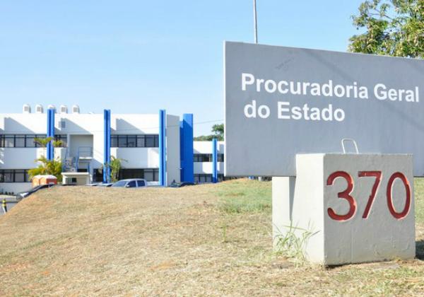 STF: Governos estaduais aumentam pressão contra piso da enfermagem; Bahia emite ofício.