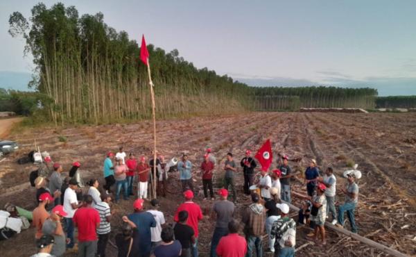 CPI do MST alcança assinaturas necessárias e é protocolada na Câmara.