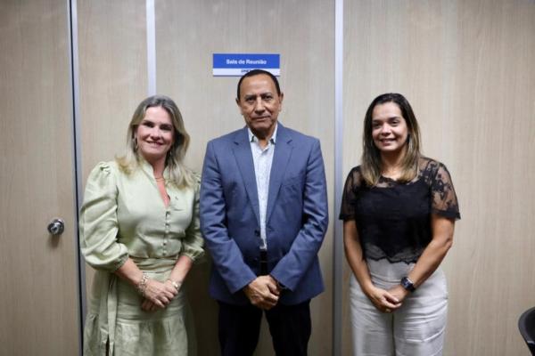 Lençóis: Ivana e Vanessa solicitam investimentos para Lençóis.