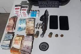 Suspeito de assalto morre em confronto com polícia em Caculé.