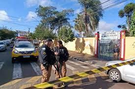 Atirador que matou dois estudantes em ataque a escola no Paraná é achado morto na cadeia.