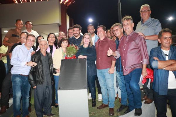 População de Igaporã recebe a Praça José de Brito Gondim, ao lado da Praça do Forró.