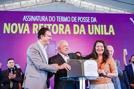Lula chama Bolsonaro de ‘titica’ em discurso no Paraná.