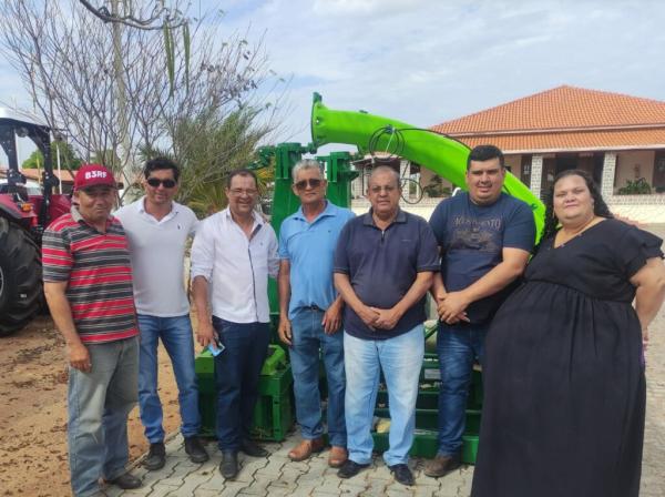 Emenda parlamentar do deputado Charles Fernandes beneficia a agricultura familiar em Iuiu e Ibitira.