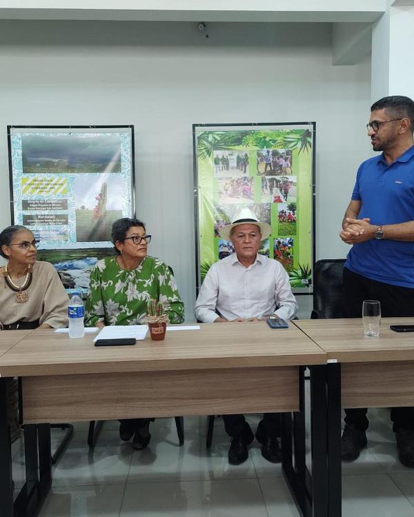 Prefeito Reinalldo Góes participa de visita da ministra do Marina Silva em Carinhanha.