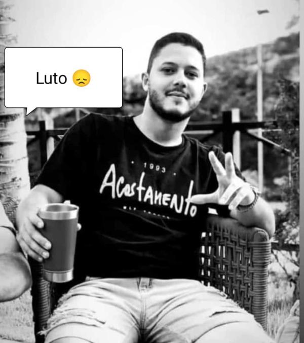 Carro capota e mata uma pessoa e deixa outras duas feridas em Licínio de Almeida.
