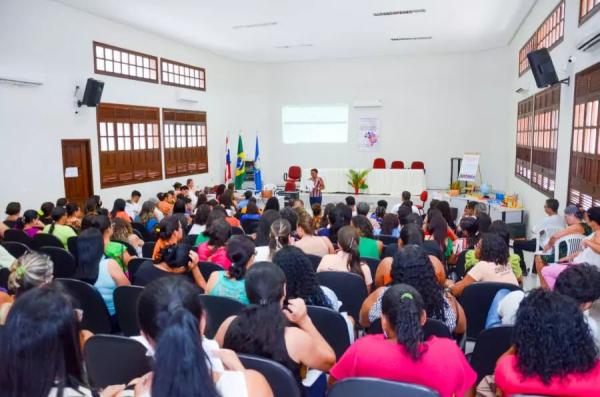 Prefeitura de Candiba realiza Conferência Extraordinária Municipal de Educação e discute Plano Municipal da pasta.