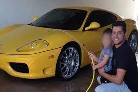 Sertanejo Léo Magalhães dá calote e não paga por Ferrari de R$ 500 mil.