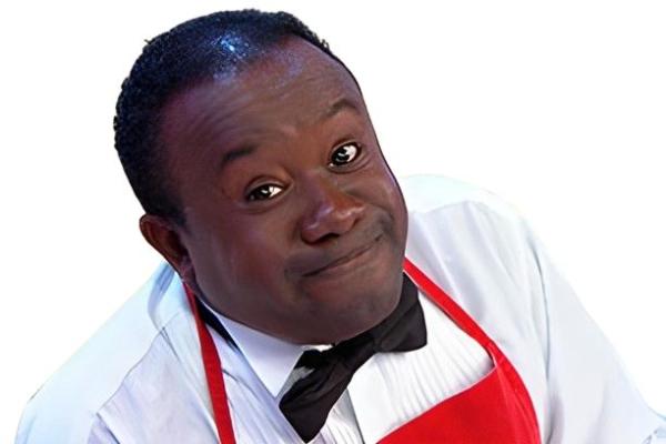 Humorista Buiu da Praça é Nossa se apresentará em Guanambi.