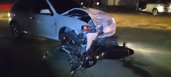Motociclista ficou ferido com gravidade após acidente neste sábado em Guanambi.