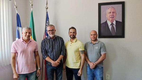Renomado cirurgião, Dr. Agostinho Lira assume a direção médica do Hospital Municipal de Guanambi.