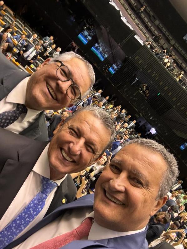Deputado Charles Fernandes participa da abertura dos trabalhos legislativos do Congresso Nacional.