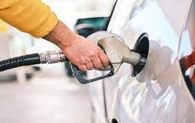 Preço da gasolina sobe R$ 0,19 por litro com alta do ICMS.