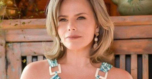 Apresentadora Maria Cândida participa de ciclo de palestras para mulheres em Jequié, Guanambi, Brumado e Vitória da Conquista.